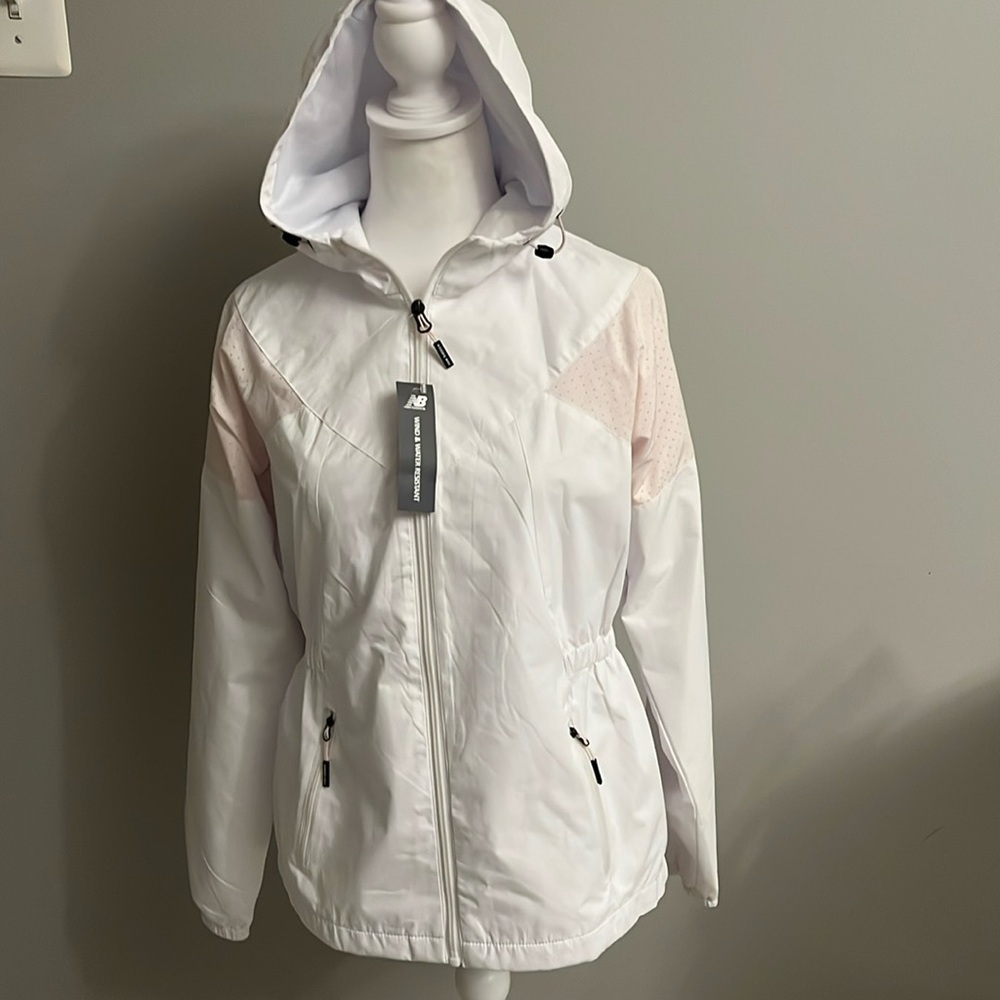 New Balance water resistant hoodie windbreaker zip up NWT activewear jacket‎ sm
